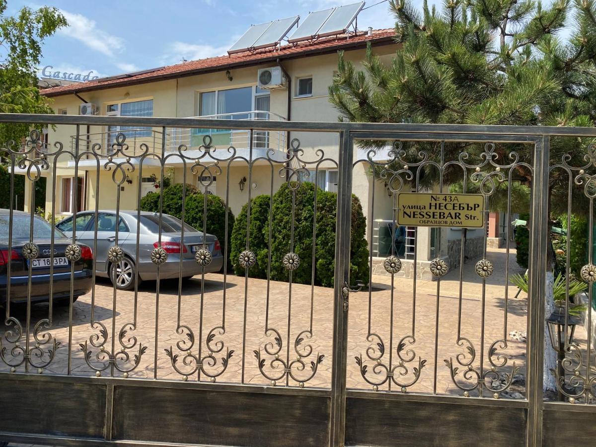 Sunny Guest House Равда Екстериор снимка